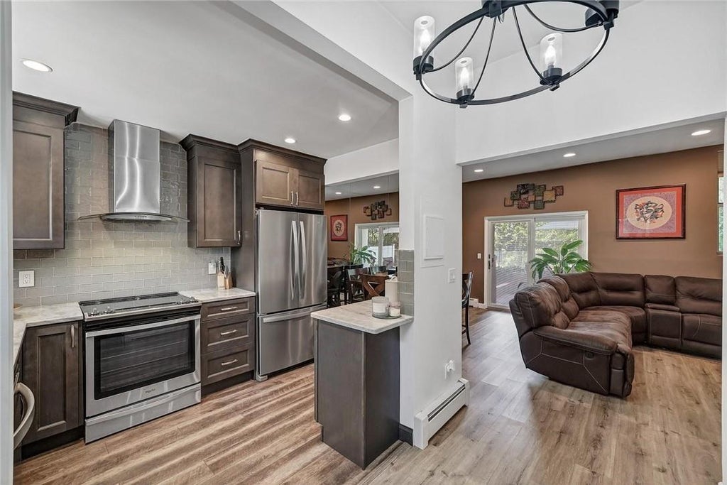 1 of 1 - 10 Waterview Estates, Peekskill, NY