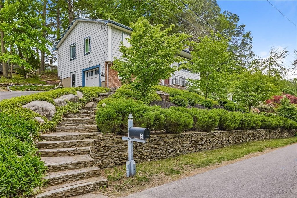 1 of 1 - 3 Glen Road, Sloatsburg, NY
