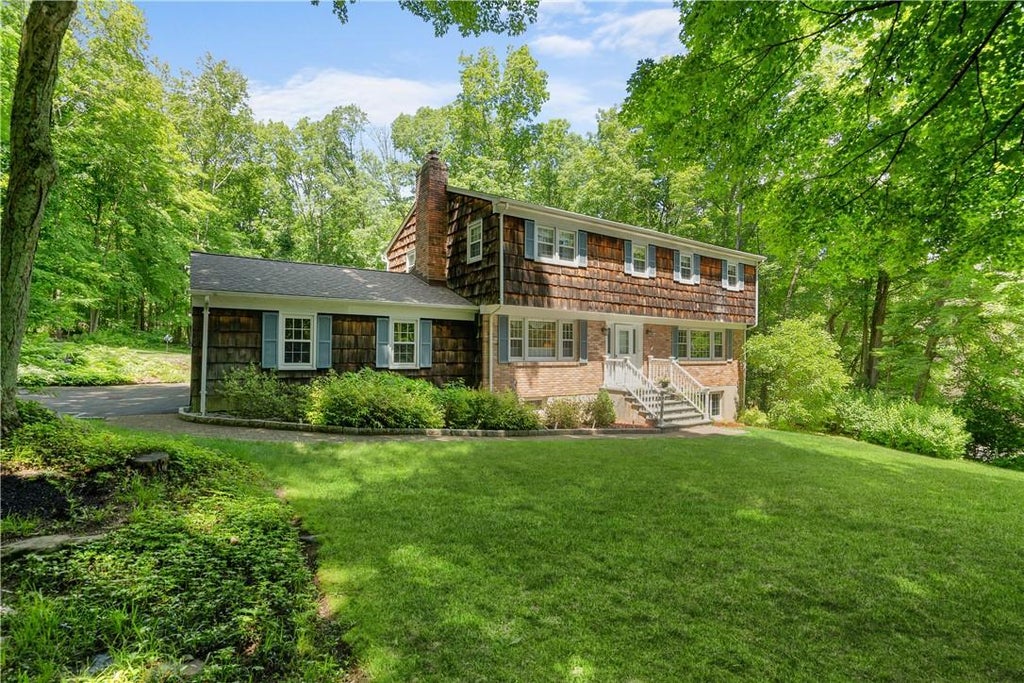 1 of 1 - 2 Alyce Court, Somers, NY