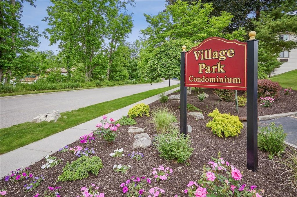 1 of 1 - 15 Club House Drive # 3b, Fishkill, NY