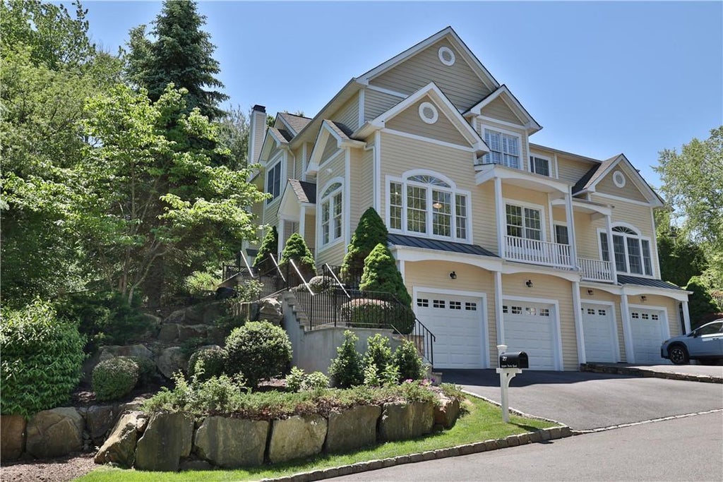 1 of 1 - 27 Agnew Farm Road, Armonk, NY
