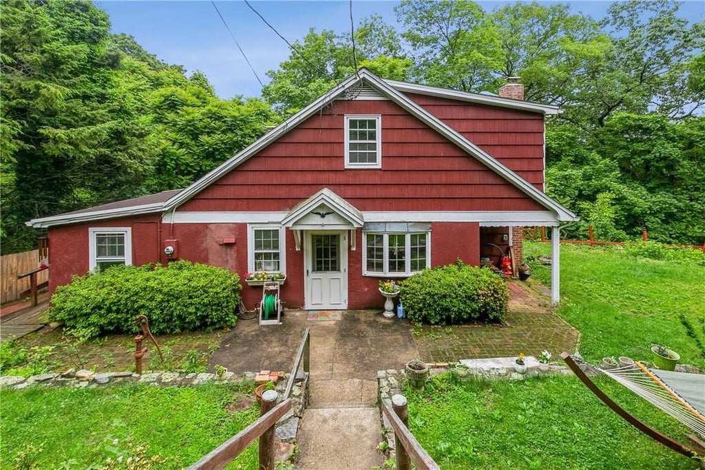 1 of 1 - 21 Blenis Place, Valhalla, NY