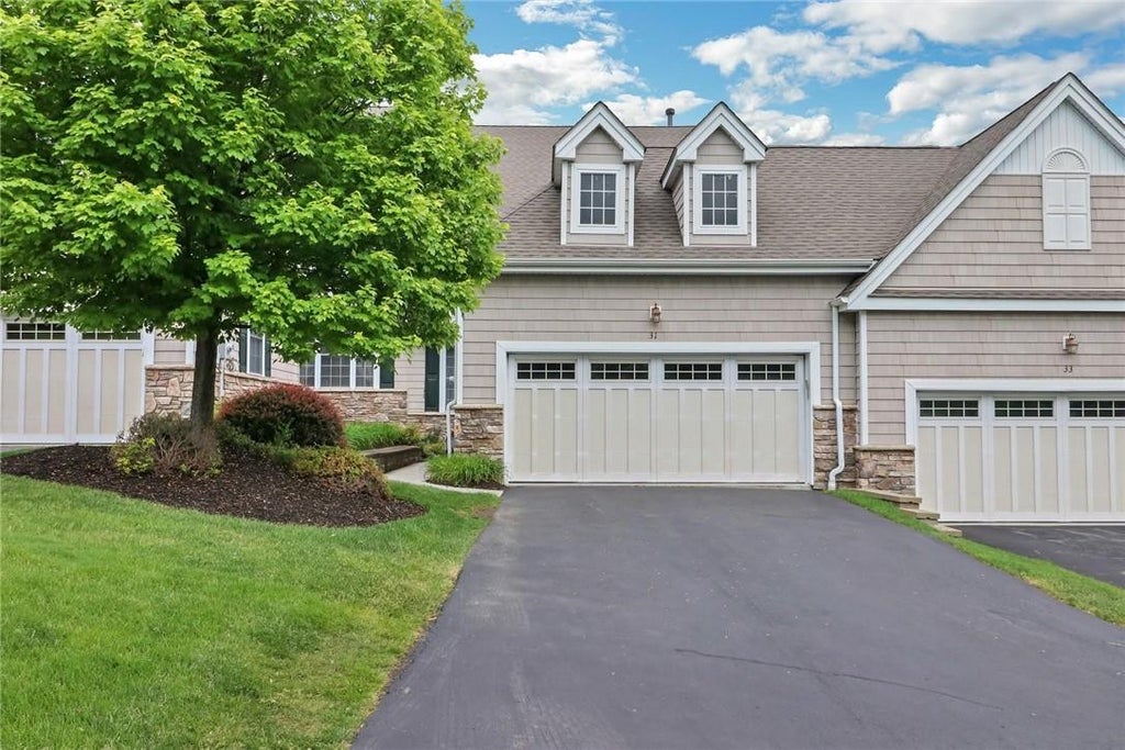 1 of 1 - 31 Pinehurst Circle, Monroe, NY
