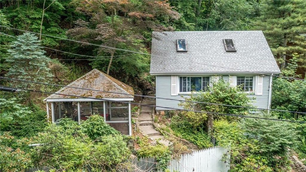1 of 1 - 233 Walnut Road, Lake Peekskill, NY