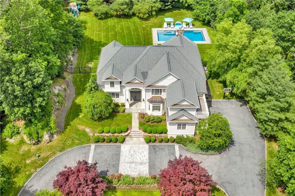 1 of 1 - 10 Laurel Hill Place, Armonk, NY