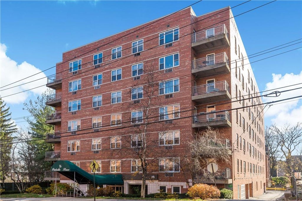 1 of 1 - 16 Lake St. # 2h, White Plains, NY