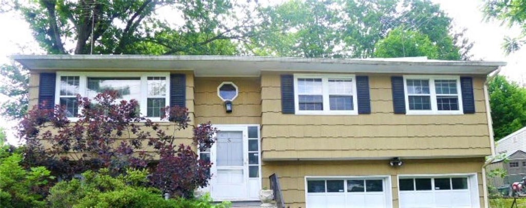 1 of 1 - 5 Greenbush Road, West Nyack, NY