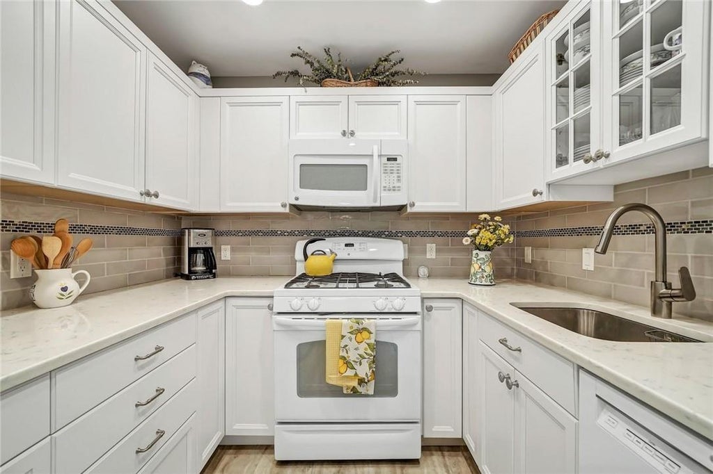 1 of 1 - 227 Martling Avenue, Tarrytown, NY