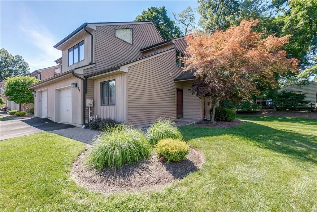 1 of 1 - 43 Contempra Circle, Tappan, NY