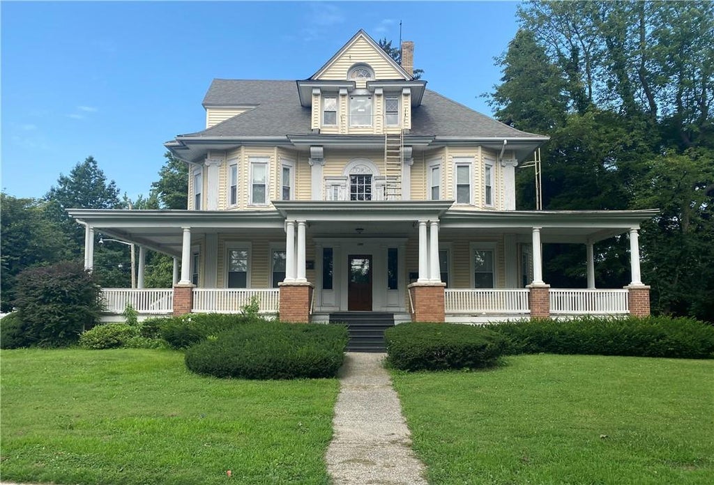 1 of 1 - 205 White Plains Road, Tuckahoe, NY