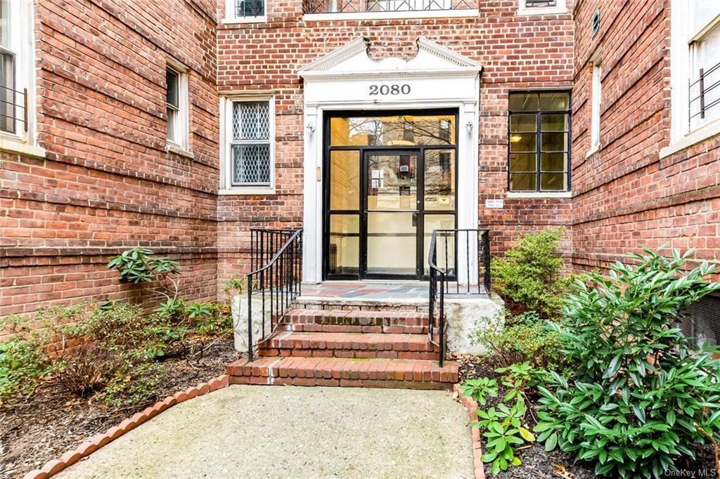 1 of 1 - 2080 Barnes Avenue # 6a, Bronx, NY