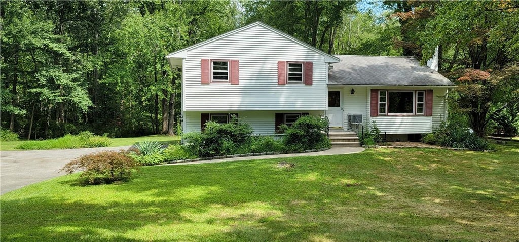 1 of 1 - 22 Somerset Drive, Somers, NY