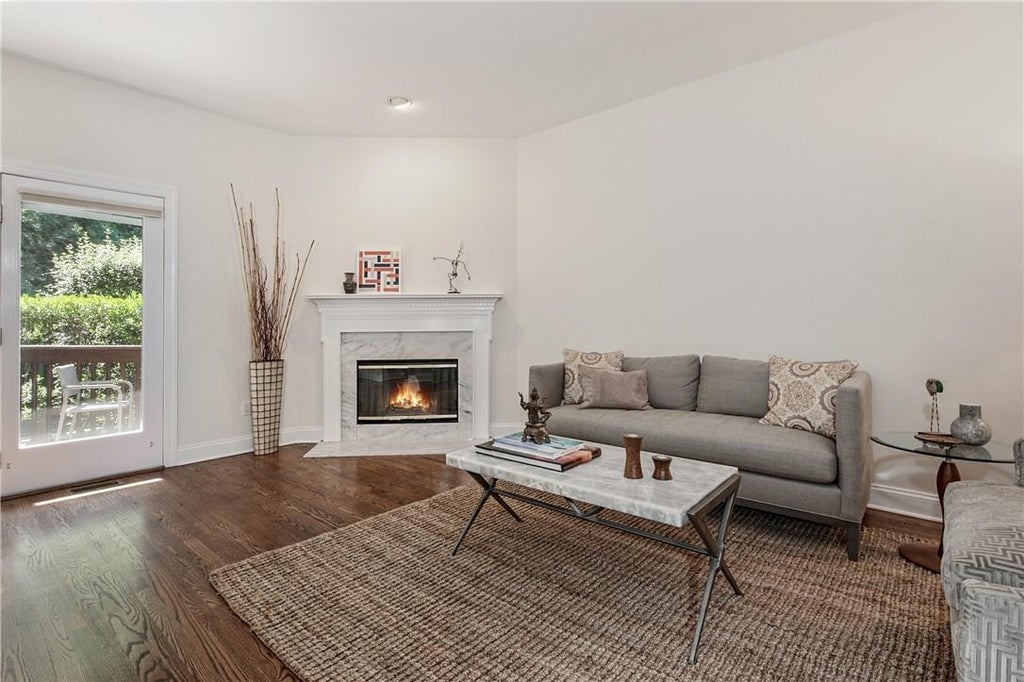 1 of 1 - 39 Club Pointe Drive, White Plains, NY