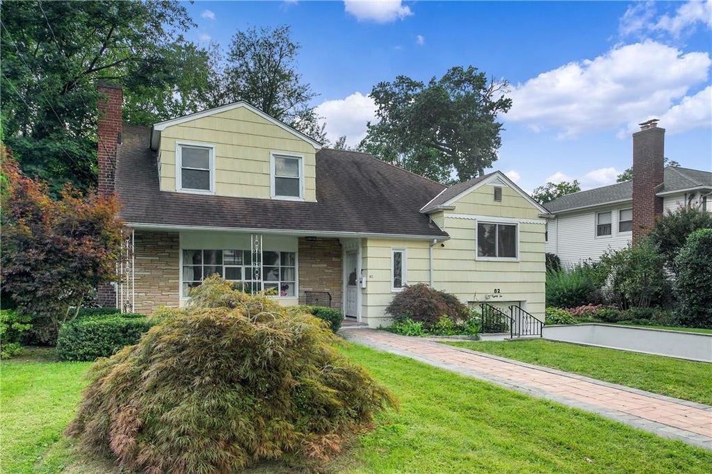 1 of 1 - 82 New Wilmot Road, Scarsdale, NY