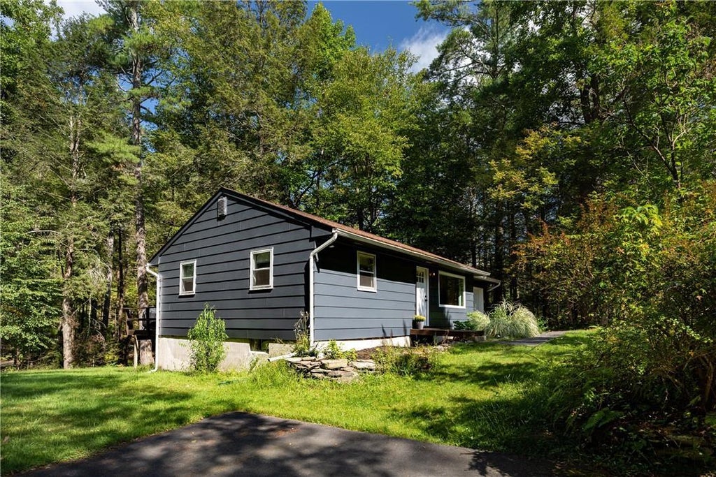 1 of 1 - 107 Yulan Barryville Road, Barryville, NY