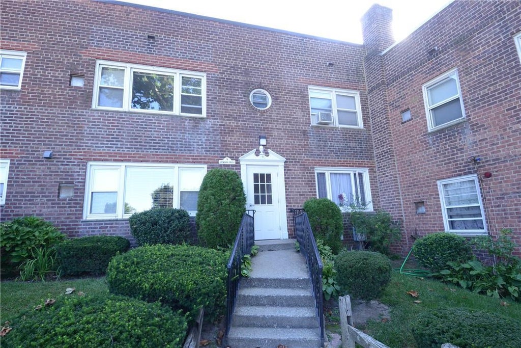 1 of 1 - 9 Leewood Circle # 3l, Eastchester, NY