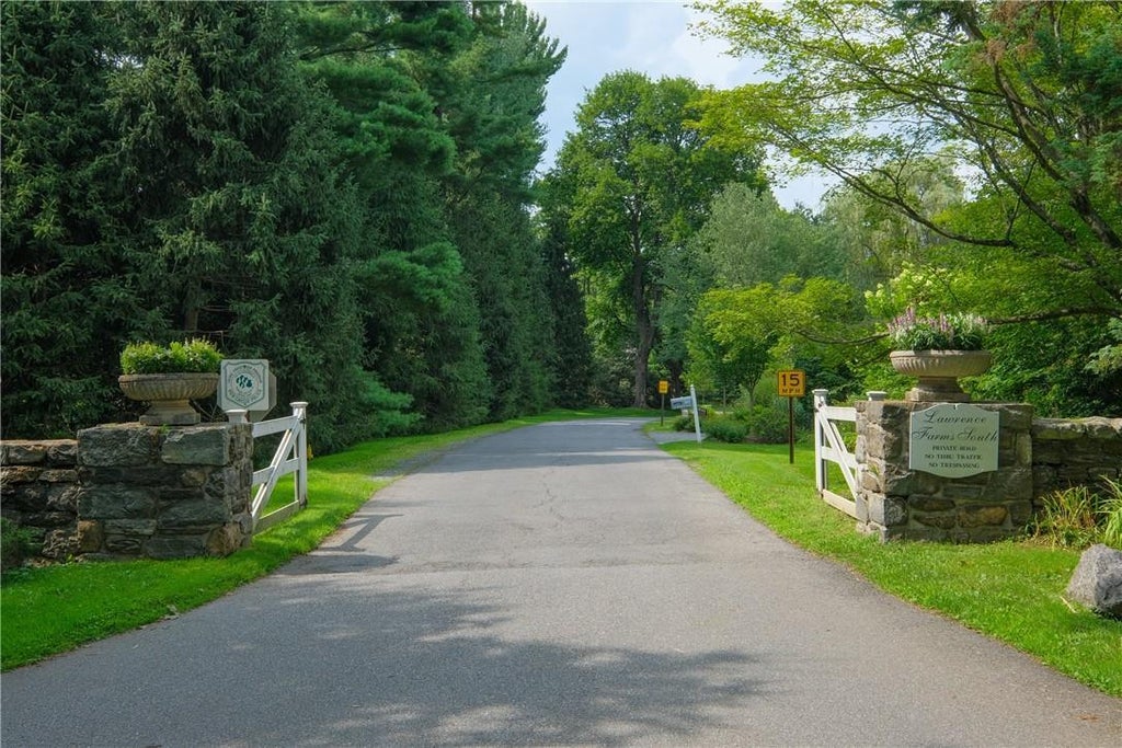 1 of 1 - 24 West Way, Chappaqua, NY