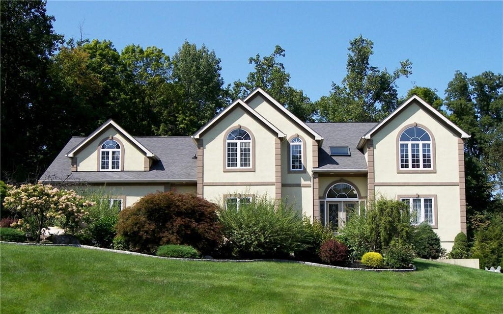 1 of 1 - 38 Oak Pond Lane, Mahopac, NY