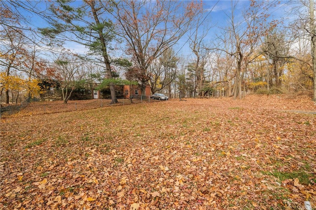 1 of 1 - 942 Taylors Lane, Mamaroneck, NY