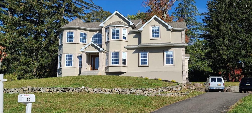1 of 1 - 14 Fant Farm Lane, Suffern, NY