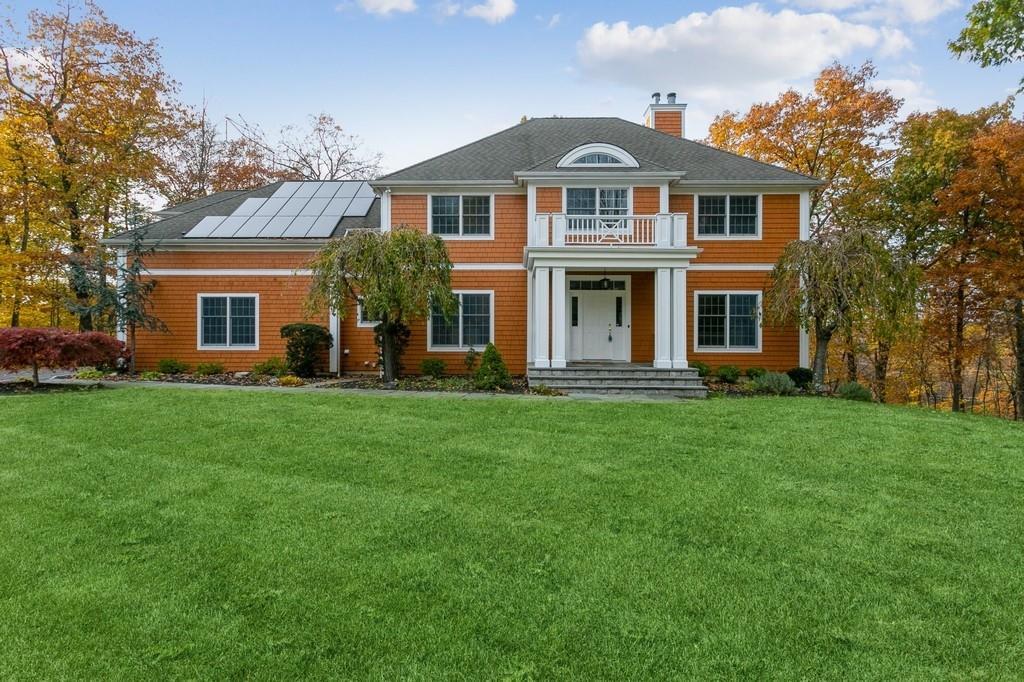 1 of 1 - 7 Pebblebrook Way, Chappaqua, NY