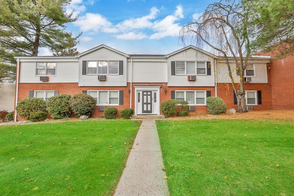 1 of 1 - 2 Revere Court # 2107, Suffern, NY
