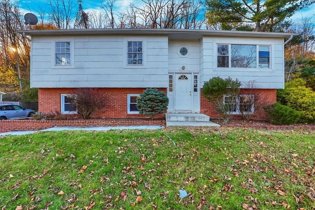 1 of 1 - 30 Gleason Drive, Thiells, NY
