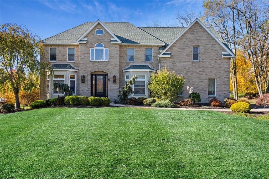 1 of 1 - 5 Rosewood Lane, Suffern, NY