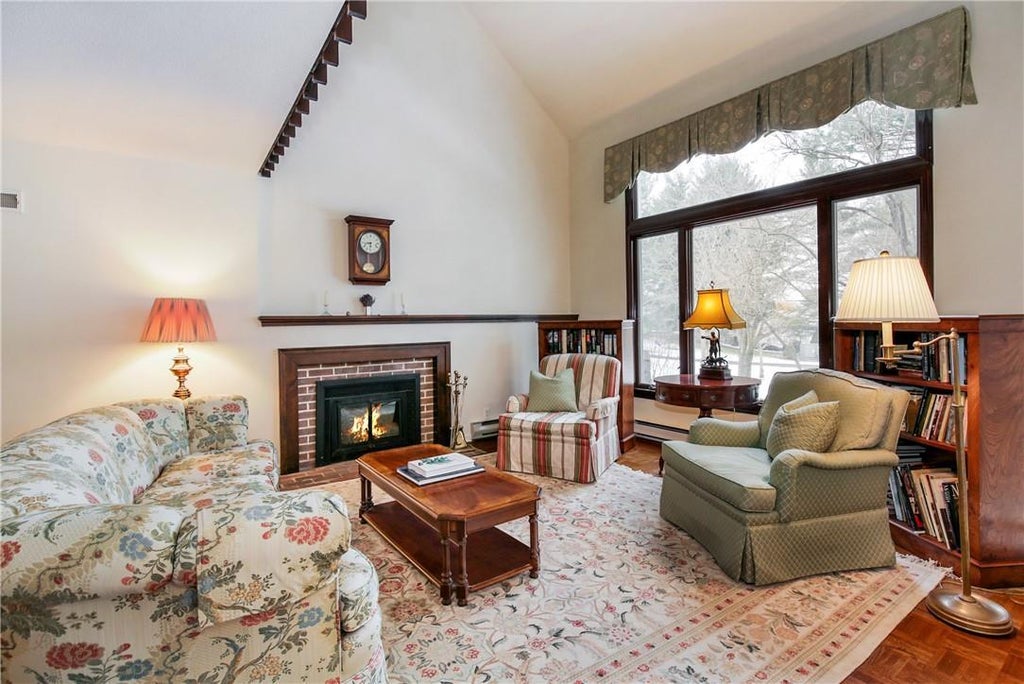 1 of 1 - 4 Hillside Place, Chappaqua, NY