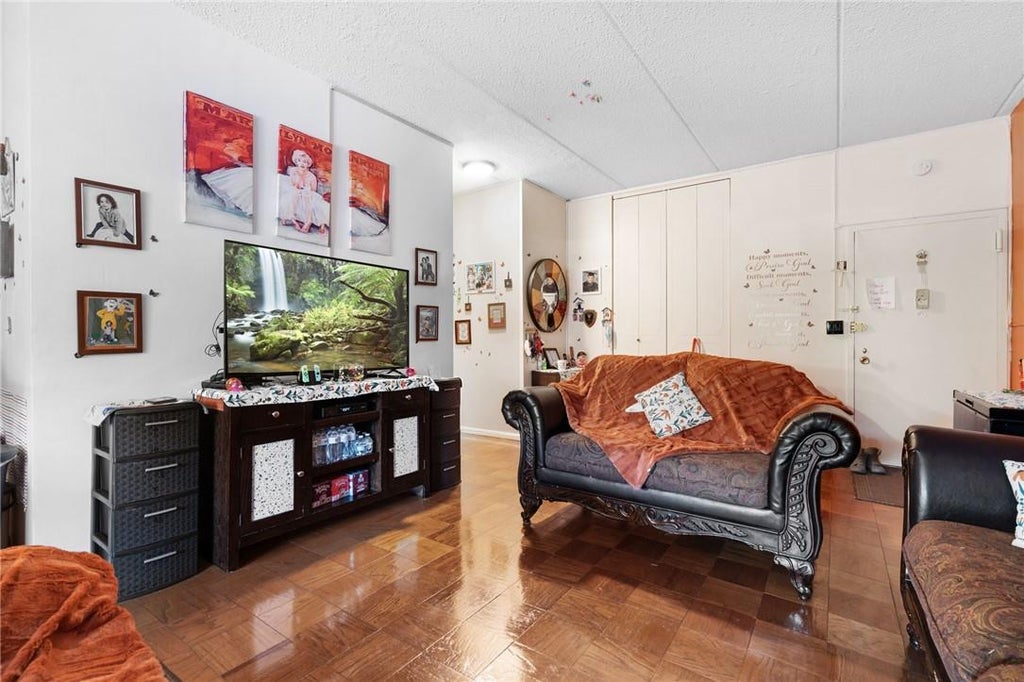 1 of 1 - 160 Academy St. # 1k, Poughkeepsie, NY