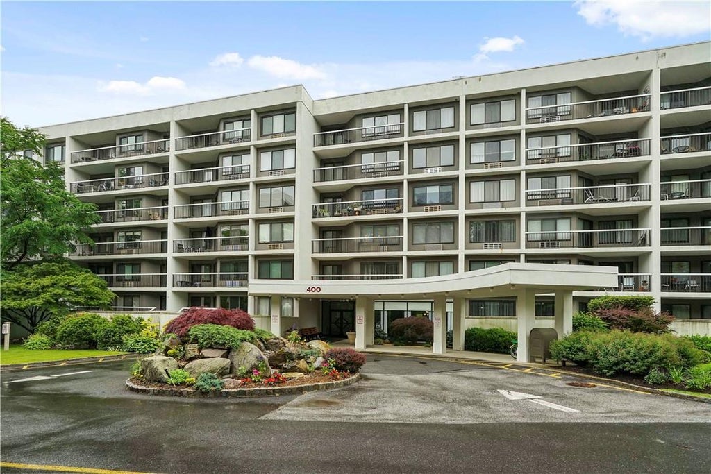 1 of 1 - 400 High Point Drive # 305, Hartsdale, NY