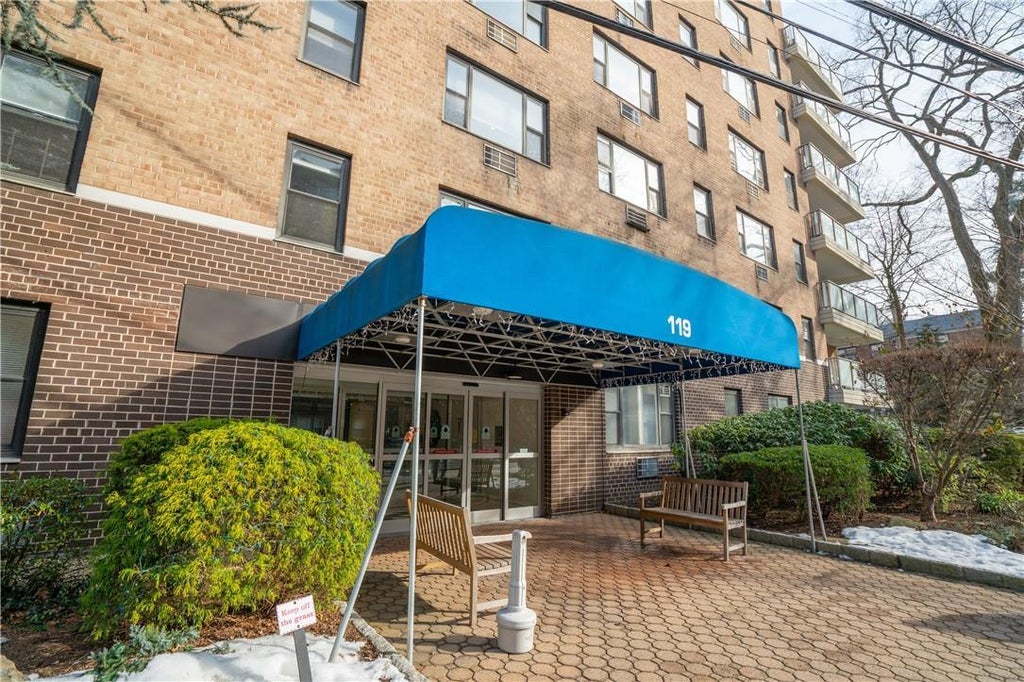 1 of 1 - 119 Hartsdale Avenue # 4d, Hartsdale, NY