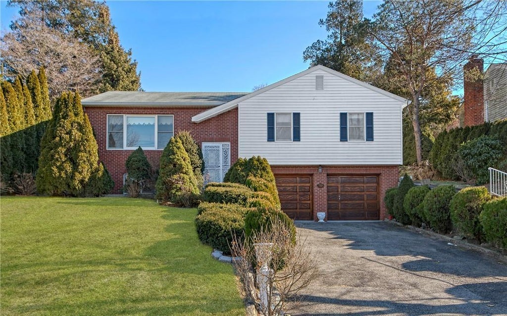 1 of 1 - 184 Oakland Avenue, Eastchester, NY