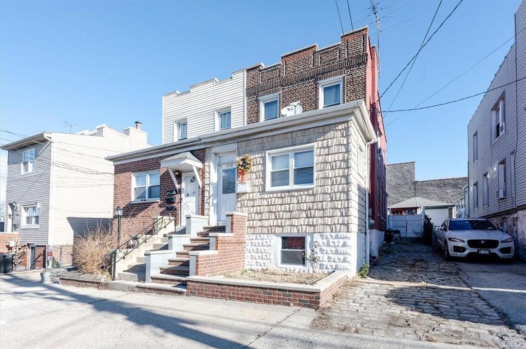 1 of 1 - 1058 Revere Avenue, Bronx, NY
