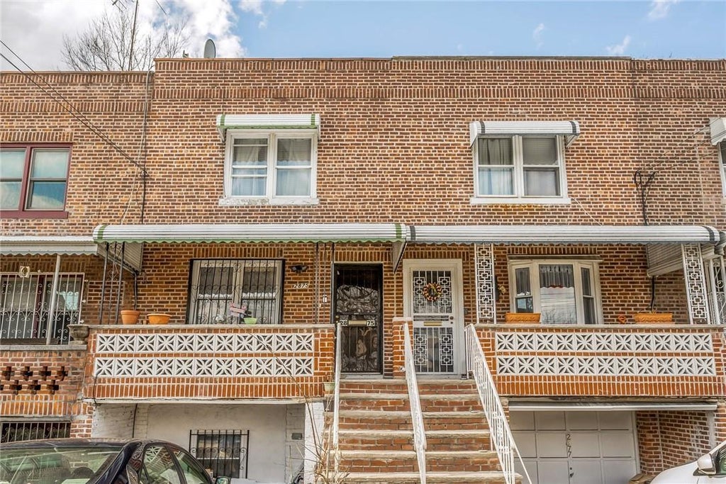1 of 1 - 2875 Dewitt Place, Bronx, NY