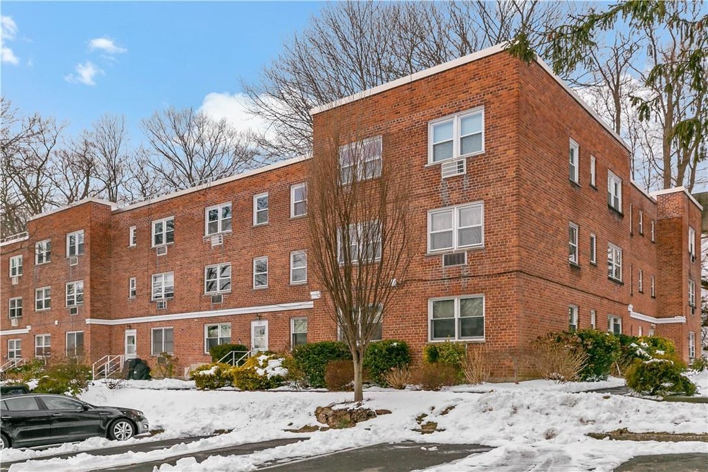 1 of 1 - 125 Washington Avenue # 27, Hartsdale, NY
