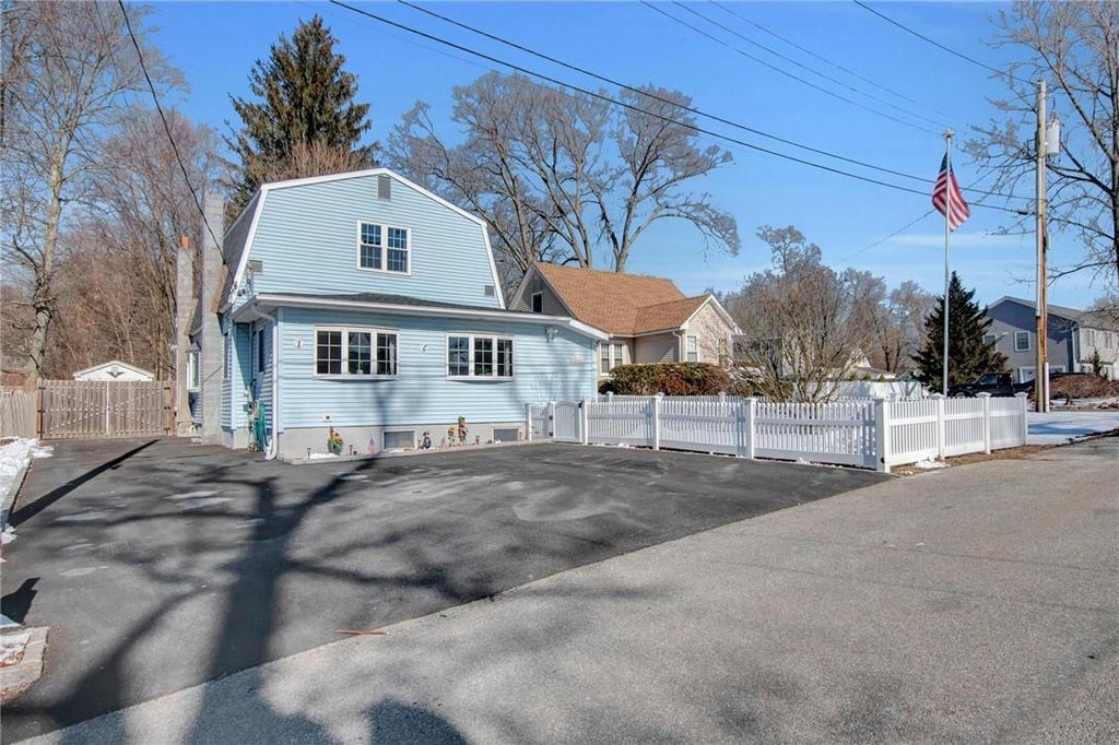 1 of 1 - 1496 Florida Road, Mohegan Lake, NY