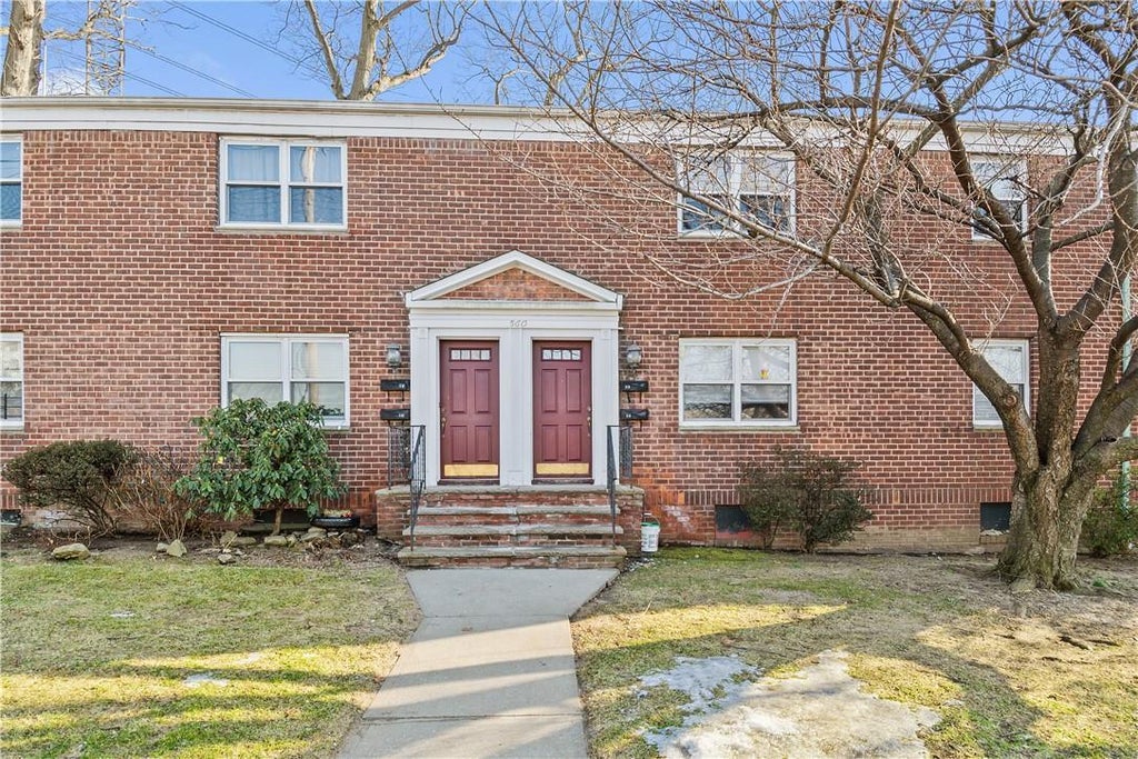 1 of 1 - 560 Tuckahoe Road 2a, Yonkers, NY