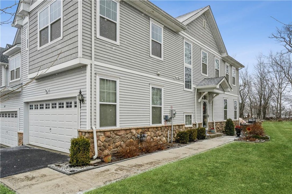 1 of 1 - 131 Meadow View Drive, Middletown, NY