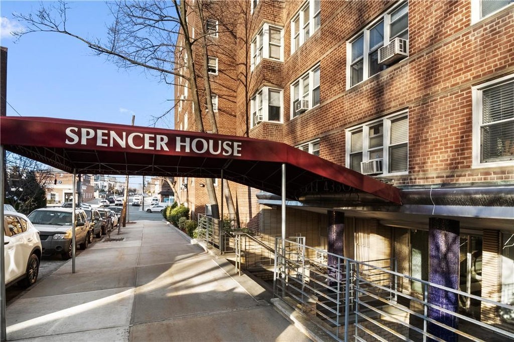 1 of 1 - 4380 Vireo Avenue # 3r, Bronx, NY