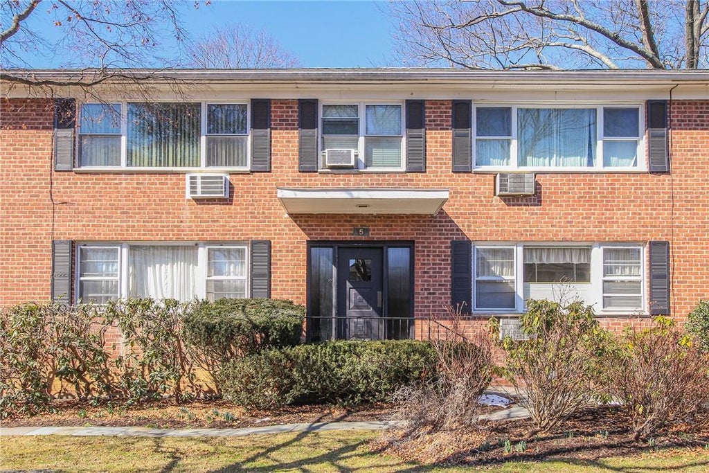 1 of 1 - 5 Walnut St. # B7, Rye, NY