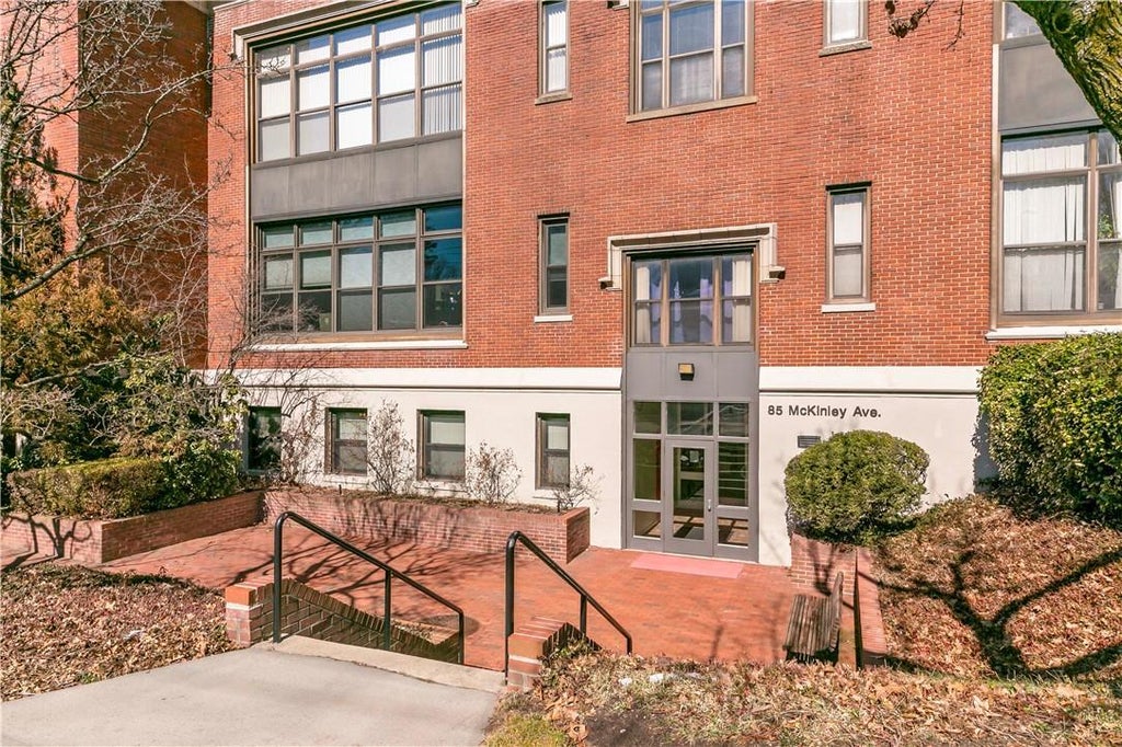 1 of 1 - 85 Mckinley Avenue # A2-1, White Plains, NY