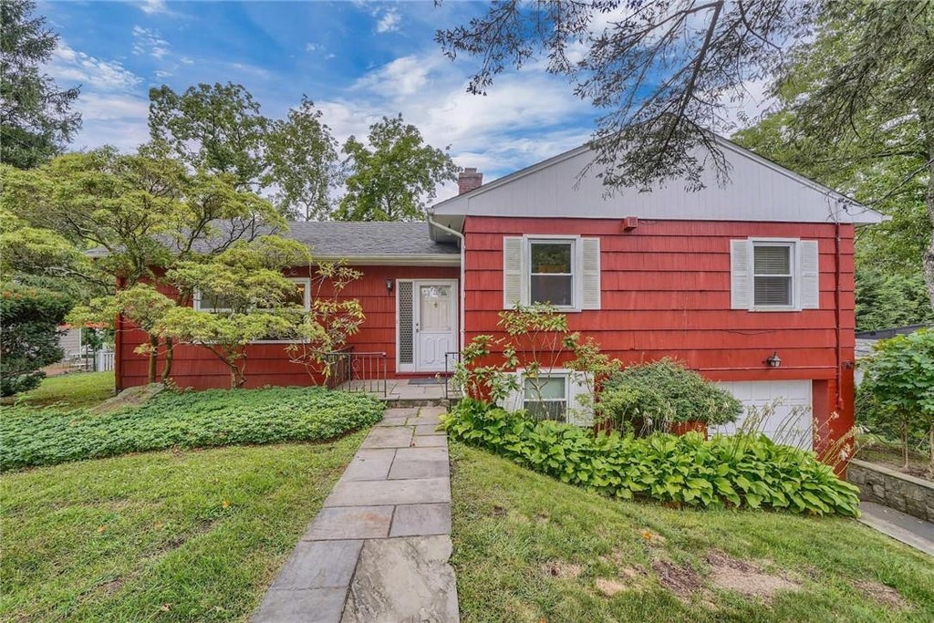 1 of 1 - 5 Devonshire Drive, White Plains, NY
