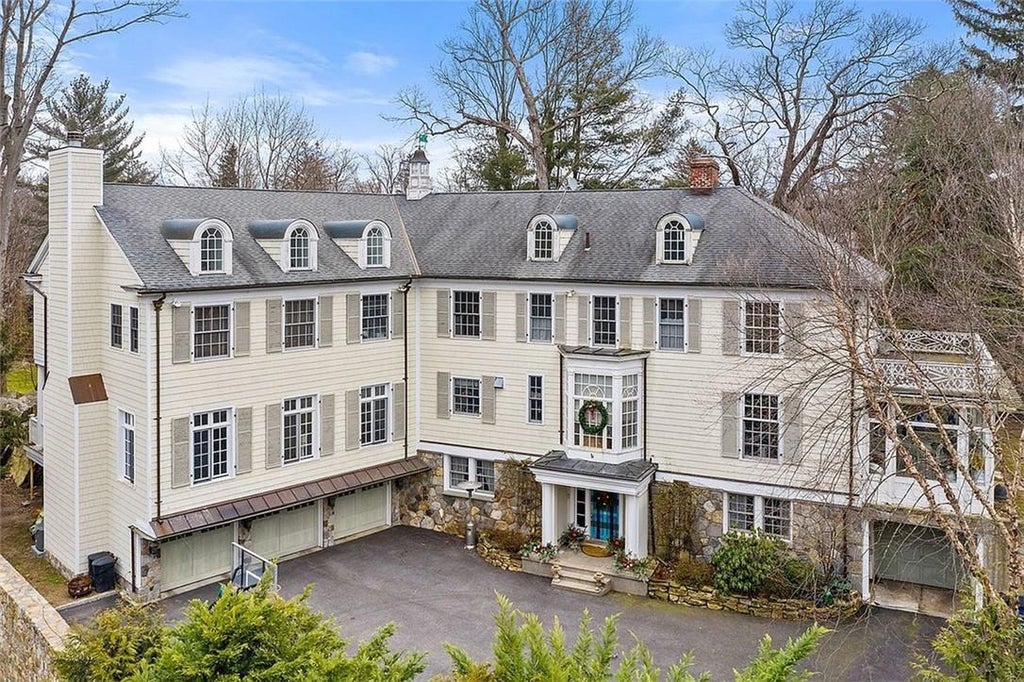 1 of 1 - 75 Huntington Avenue, Scarsdale, NY
