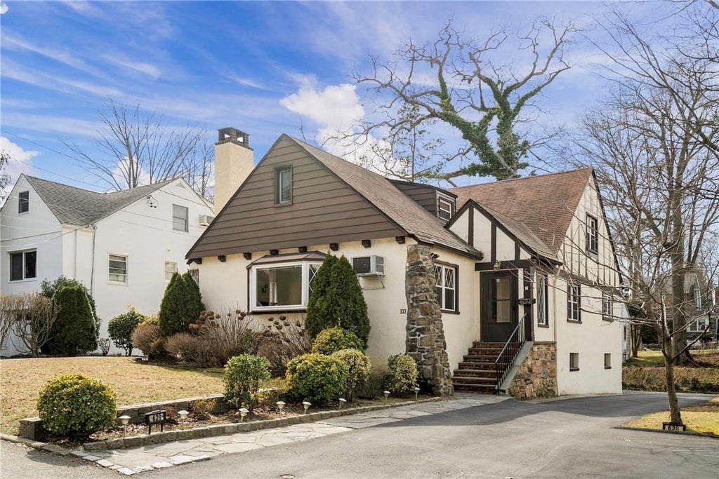 1 of 1 - 628 Wood St., Mamaroneck, NY