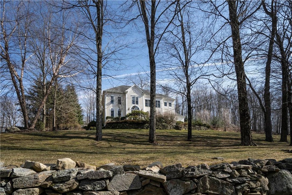 1 of 1 - 52 Hog Hill Road, Chappaqua, NY
