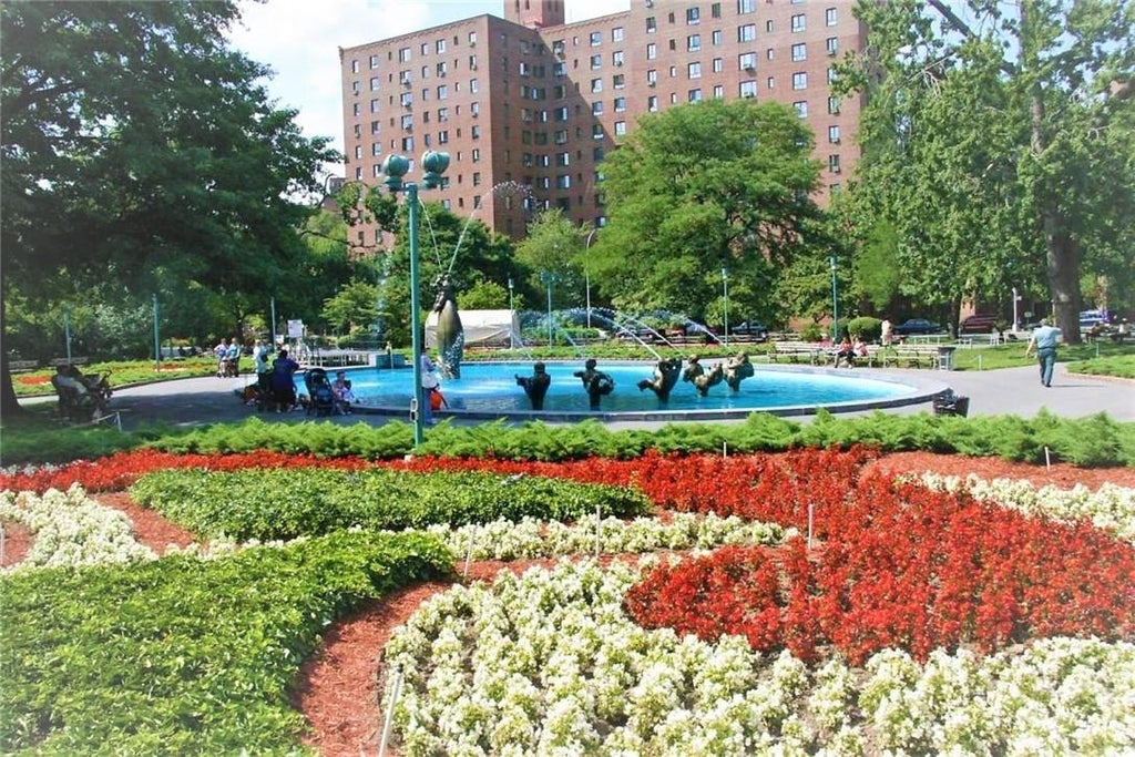 1 of 1 - 1594 Unionport Road 12f, Bronx, NY