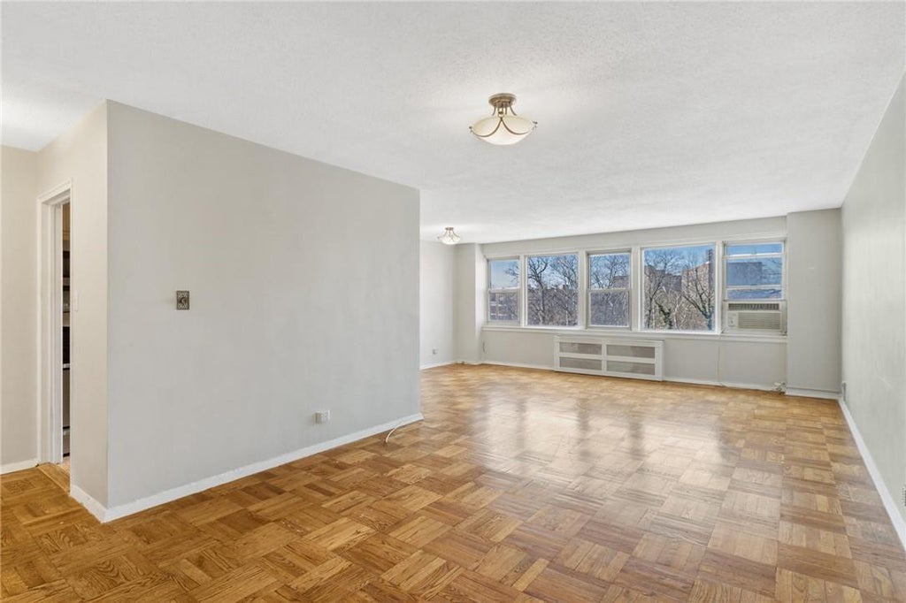 1 of 1 - 4525 Henry Hudson Parkway # 502, Bronx, NY