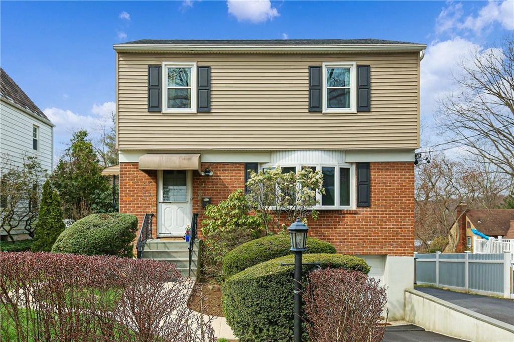 1 of 1 - 19 Amherst Place, Hartsdale, NY