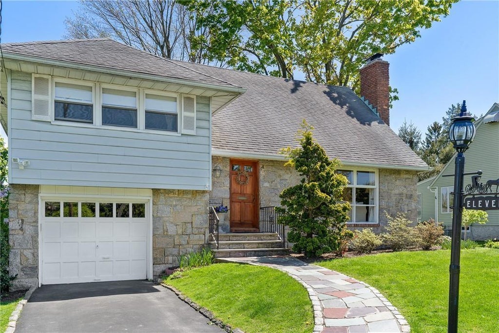 1 of 1 - 11 Pasadena Road, Bronxville, NY